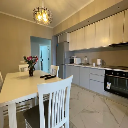 Διαμέρισμα Modern Beachfront *