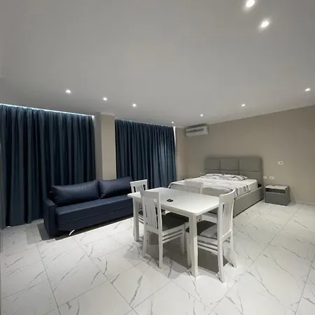 Modern Beachfront Apartment *