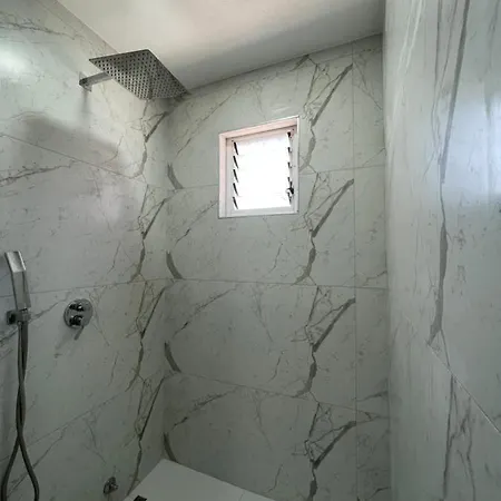 Modern Beachfront Appartamento *