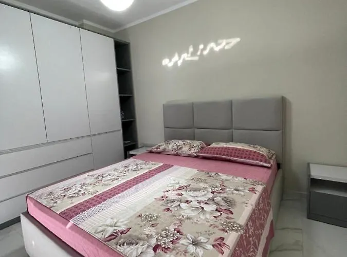 Modern Beachfront Appartamento Sarandë