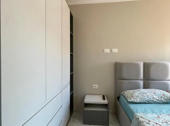 Modern Beachfront Appartamento Sarandë