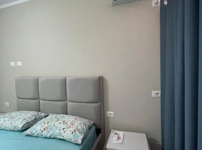 Modern Beachfront Appartamento Sarandë